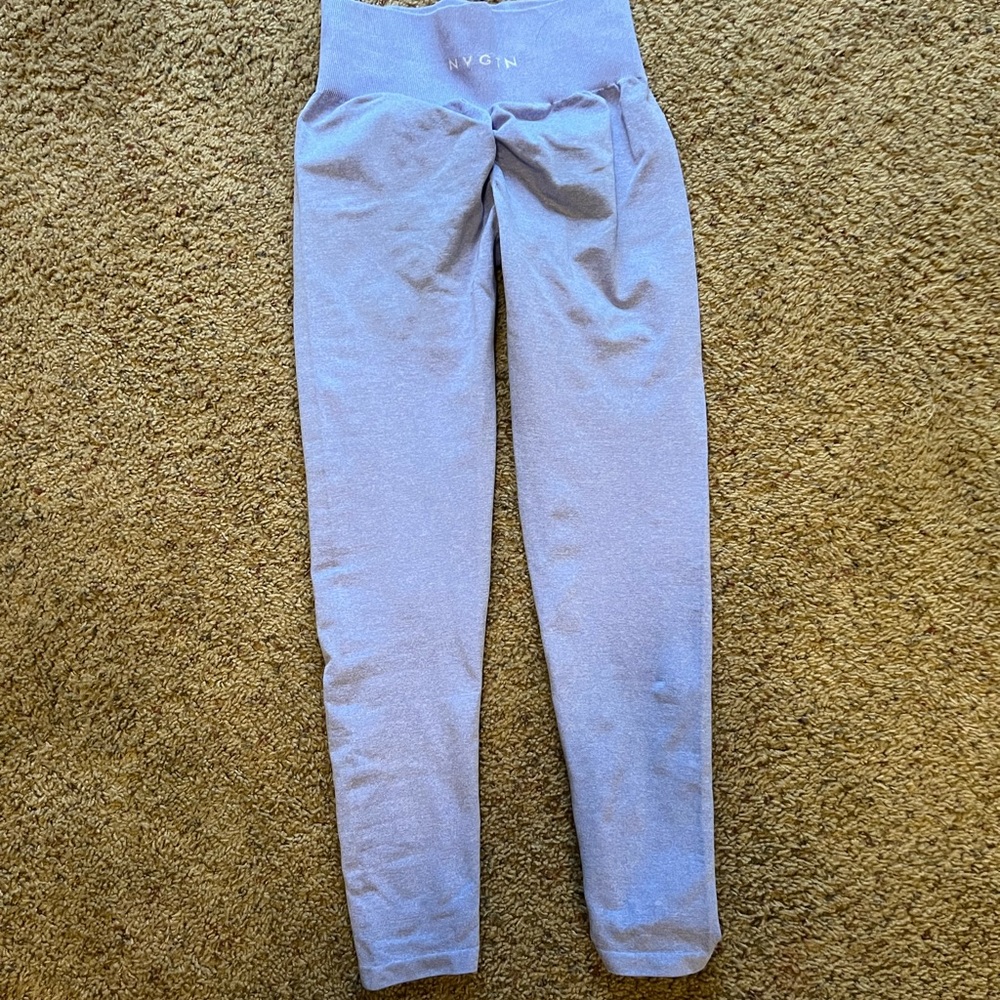 Scrunch butt NVGTN leggings
